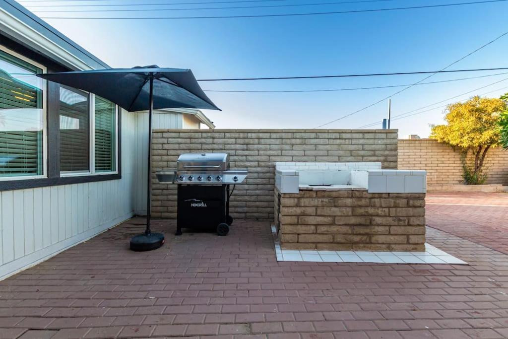 New Midtown Modern Studio With Backyard 피닉스 외부 사진